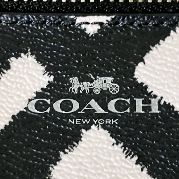 Coach Monochrome Patterned Wristlet - Picture 2 of 10